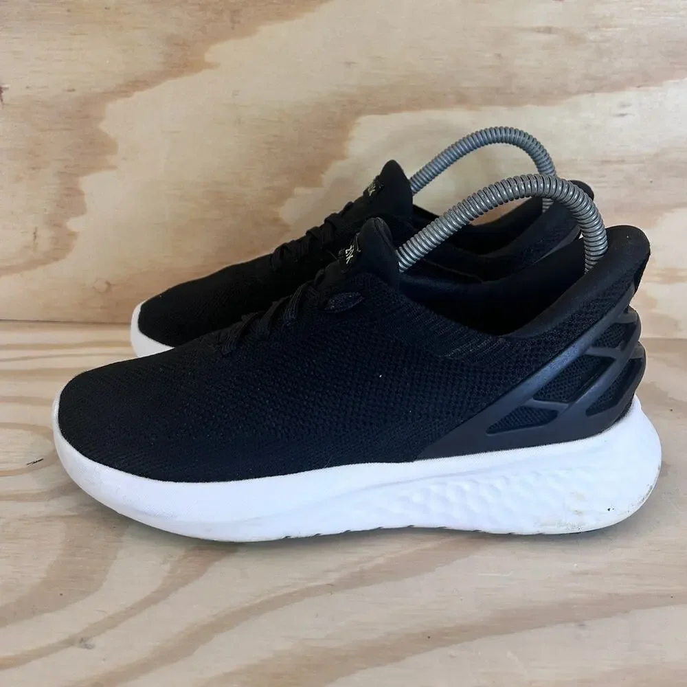 Kizik - Athens - Athletic Shoes - Black - Women's - W6,5 - DATHBK01-10